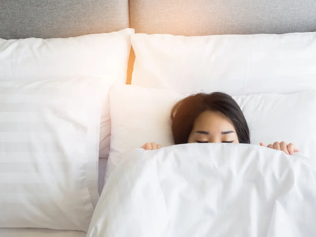 Assumi sonniferi e ti senti stanco al risveglio? Ecco cosa succede e perché