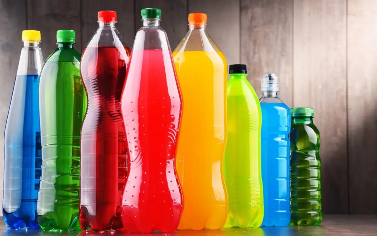 La bibita considerata salutare che può farti ingrassare come una cola: attenzione alle scelte quotidiane Immagine selezionata