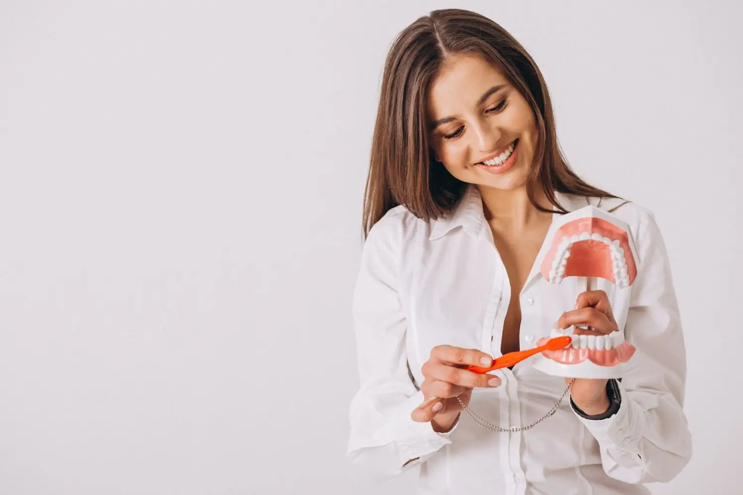 Come vengono stabiliti i prezzi nei dentisti pubblici: cosa c’è da sapere Immagine selezionata