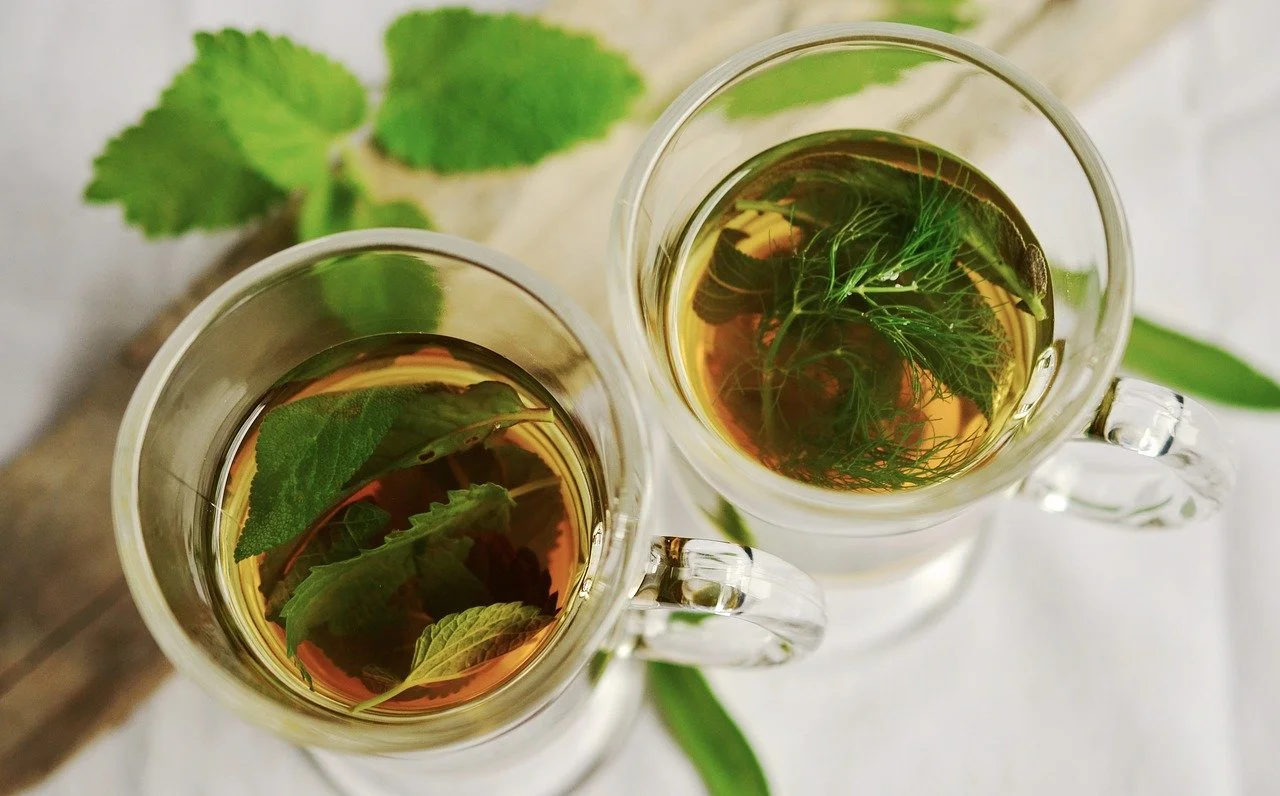 I benefici del tè alla menta per migliorare la digestione I benefici del tè alla menta per migliorare la digestione